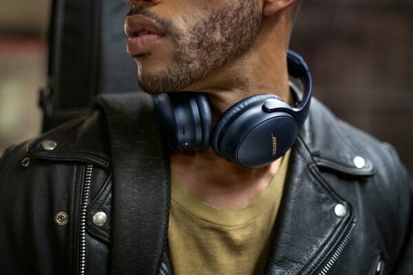 Bose QuietComfort 45 Bluetooth Wireless - Image 9